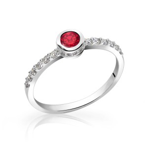 rubinovy prsten danfil
