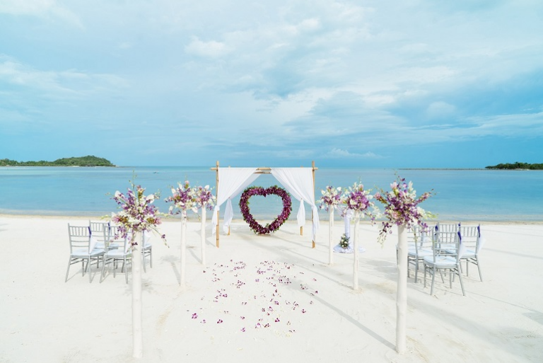 Nejoblíbenější jsou svatby přímo na pláži